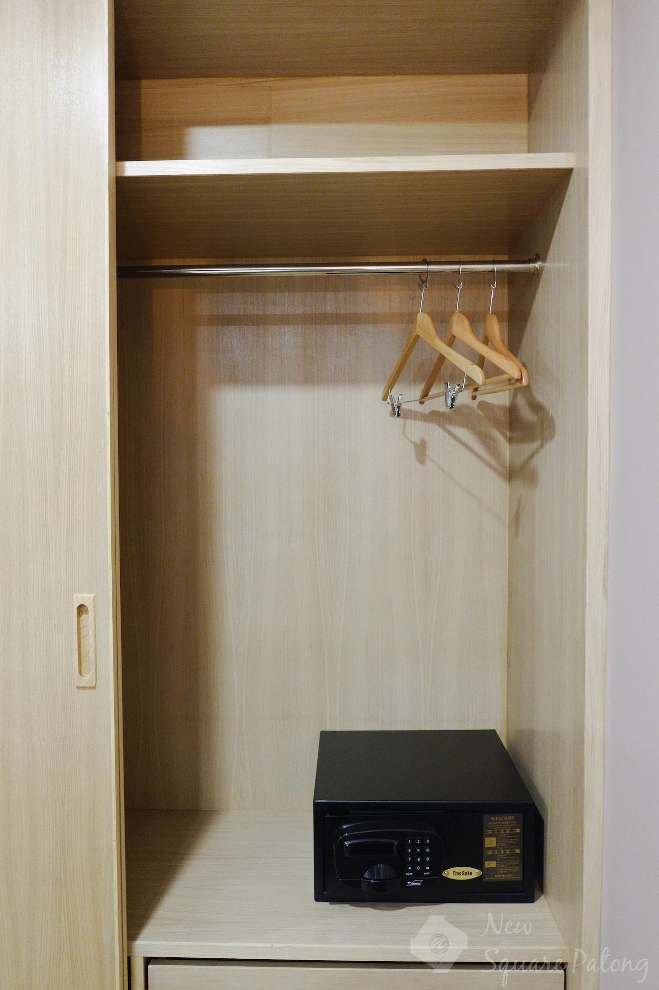 Hotell New Square - Sha 4*